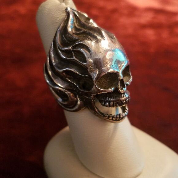 Big Skull Ring, Vintage Sterling Silver, Punk Rock Star, Goth Biker Rockabilly - Picture 3 of 10